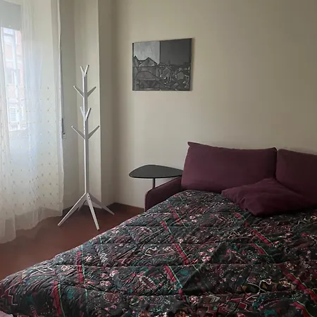 La Dolce Vita Bedrooms Near The Subway *